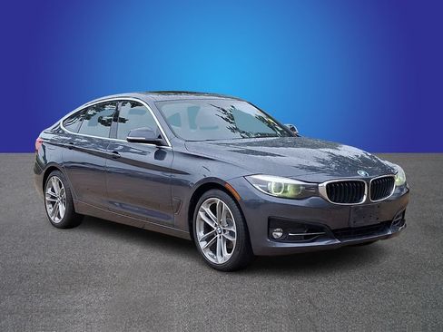 Used 2018 BMW 330i Gran Turismo xDrive AWD/4WD image 3