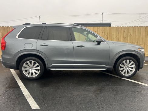 Used 2016 Volvo XC90 T6 Momentum w/ Momentum Plus Package image 5