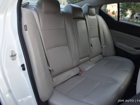 Used 2021 Nissan Altima 2.5 Platinum AWD/4WD image 15