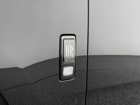 New 2026 Rolls-Royce Cullinan Black Badge image 47