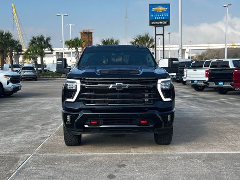 Used 2025 Chevrolet Silverado 2500 LTZ w/ Trail Boss Package image 5