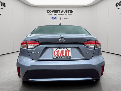 Used 2021 Toyota Corolla LE image 4