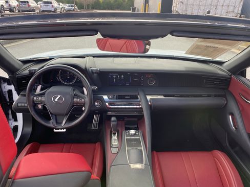 Used 2021 Lexus LC 500 Convertible image 17