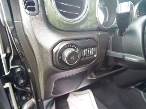 Used 2019 Jeep Wrangler Unlimited Rubicon AWD/4WD image 20