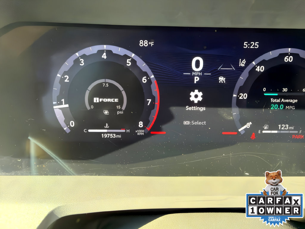 Used 2024 Toyota Tacoma TRD Sport AWD/4WD image 6