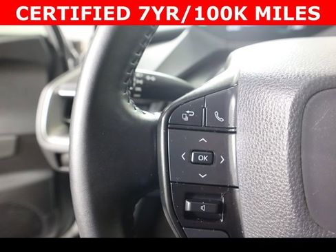 Used 2024 Toyota Prius LE image 19