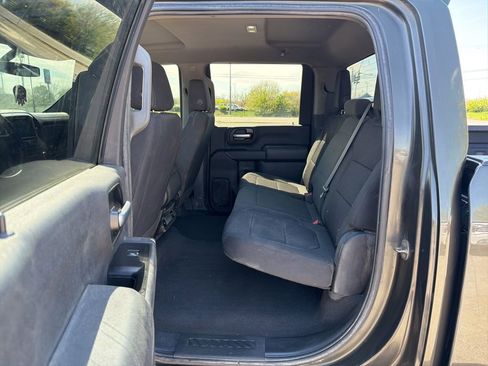 Used 2022 Chevrolet Silverado 2500 Custom w/ Custom Convenience Package AWD/4WD image 7