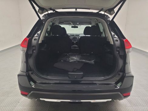 Used 2018 Nissan Rogue SV FWD image 29