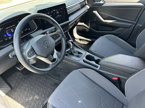 Used 2025 Volkswagen Jetta Sport FWD image 16