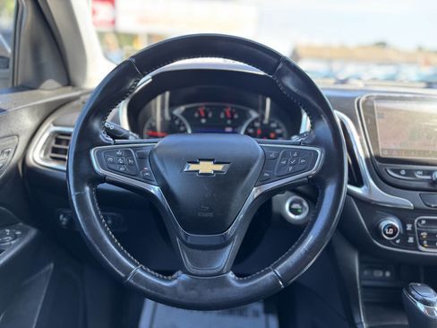 Used 2020 Chevrolet Equinox LT image 25