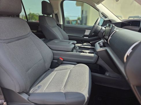 New 2026 Ford Expedition Active RWD image 10