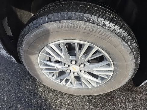 Certified 2025 Chevrolet Traverse LT w/ Driver Confidence Package image 10