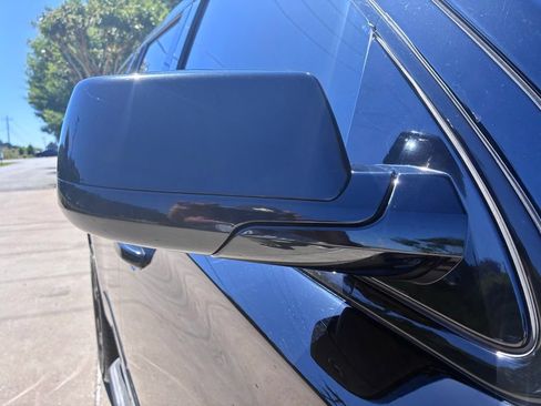 Used 2019 Chevrolet Tahoe Premier AWD/4WD image 8