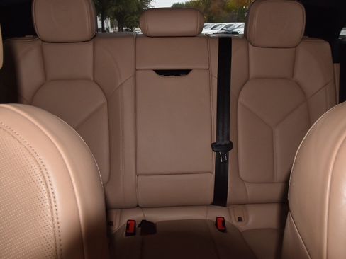 Used 2023 Porsche Macan S image 21