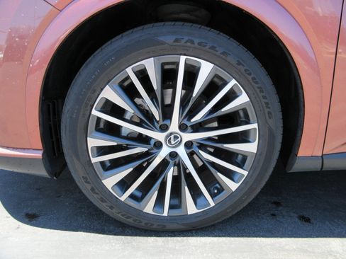 Used 2023 Lexus RX 350 Premium Plus w/ Accessory Package (Z1) AWD/4WD image 18