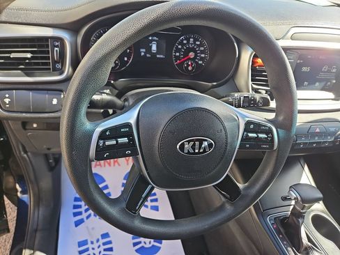 Used 2020 Kia Sorento FWD V6 image 15