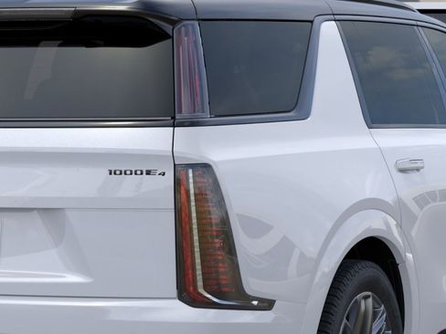 New 2026 Cadillac Escalade IQL Sport 2 w/ LPO, ONYX Package AWD/4WD image 11