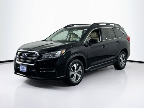 Used 2022 Subaru Ascent Premium w/ Convenience Package image 1