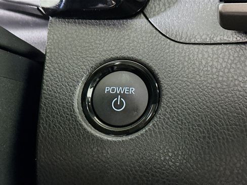 Used 2025 Toyota Camry LE image 18