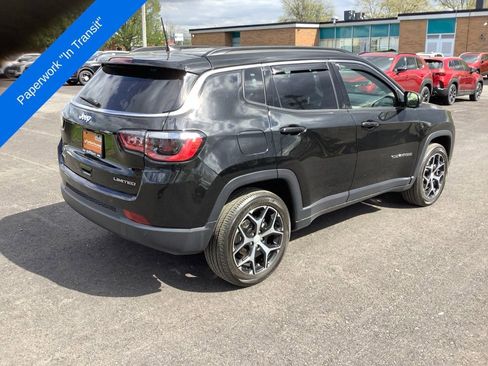 Used 2024 Jeep Compass Limited AWD/4WD image 4