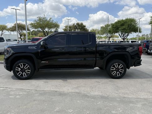 Used 2022 GMC Sierra 1500 AT4 w/ AT4 Premium Package image 6