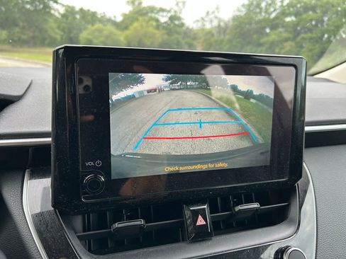 Used 2024 Toyota Corolla LE image 24