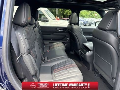 New 2025 Nissan Armada PRO-4X w/ Pro-4X Premium Package image 18