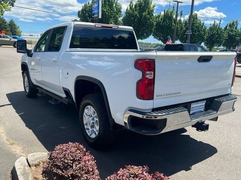 Used 2020 Chevrolet Silverado 2500 LT w/ Z71 Off-Road Package AWD/4WD image 5