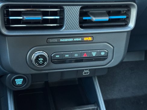 New 2026 Ford Maverick Lobo image 18