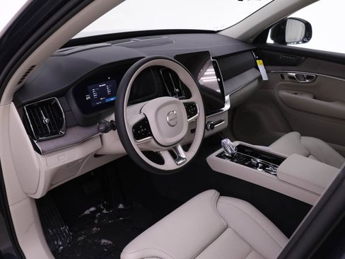 New 2026 Volvo XC90 B6 Ultra w/ Protection Package Premier AWD/4WD image 6
