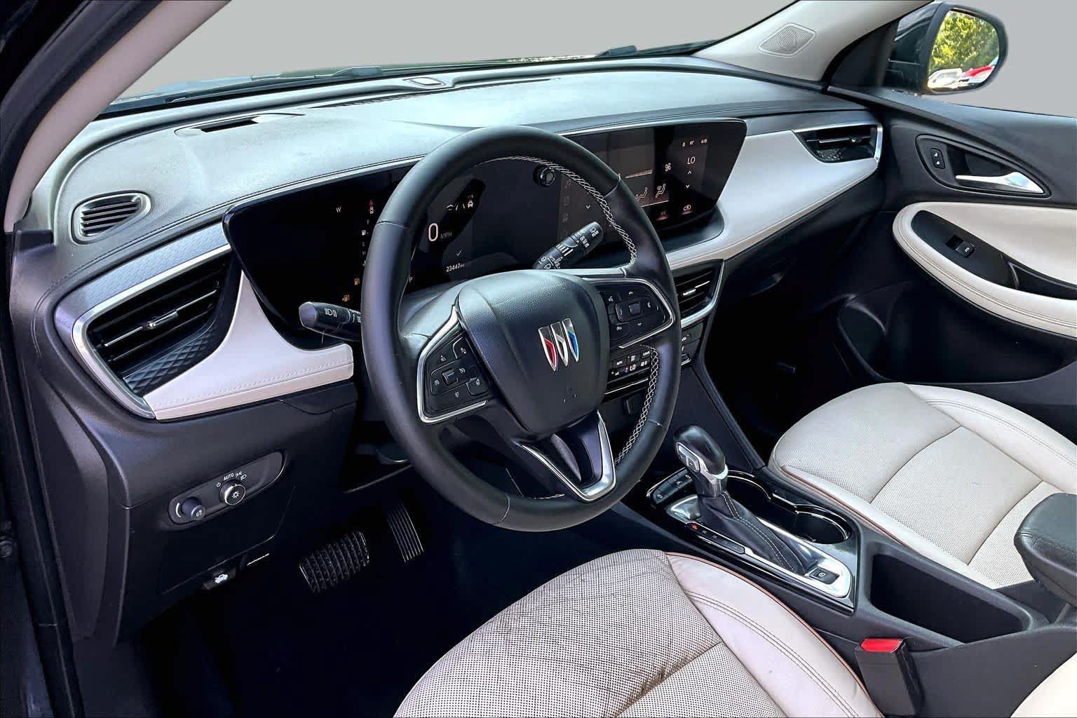 Used 2024 Buick Encore GX Avenir w/ Avenir Technology Package FWD image 15
