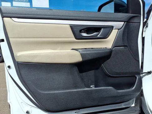 Used 2019 Honda CR-V LX image 11