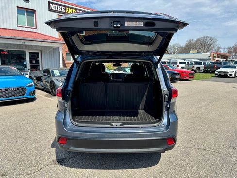 Used 2018 Toyota Highlander XLE image 35