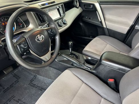 Used 2015 Toyota RAV4 LE image 11