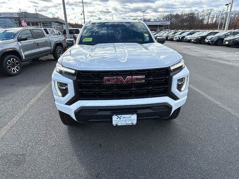New 2026 GMC Canyon Elevation image 2