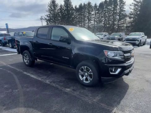 Used 2019 Chevrolet Colorado Z71 image 2