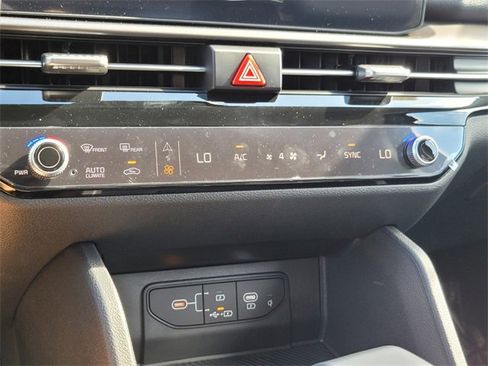 New 2026 Kia Sportage SX image 18