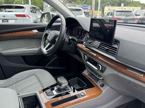 Certified 2022 Audi Q5 2.0T Premium Plus image 30