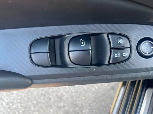 Certified 2025 Nissan Altima 2.5 S FWD image 5