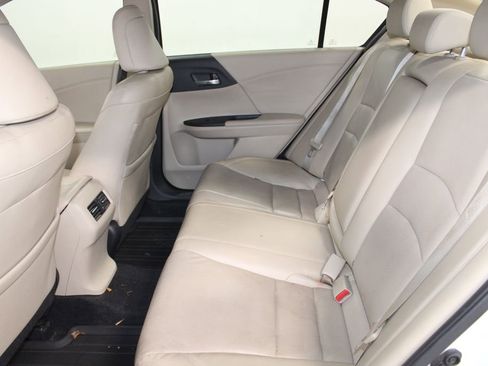 Used 2015 Honda Accord EX-L image 17