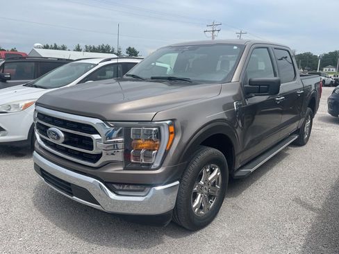 Used 2023 Ford F150 XLT w/ Equipment Group 302A High RWD image 3
