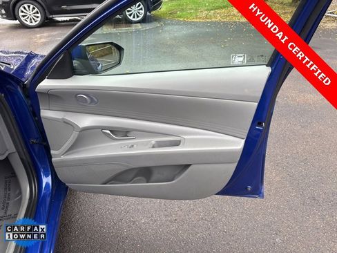 Certified 2021 Hyundai Elantra SE image 5