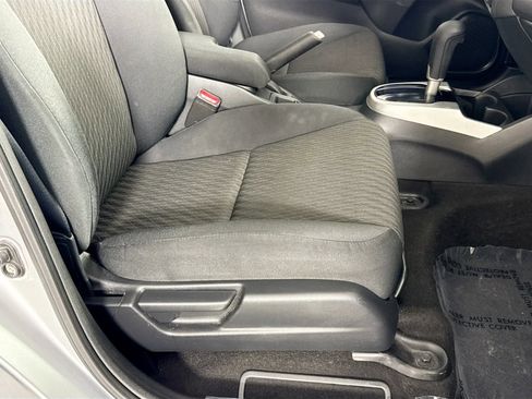 Used 2018 Honda Fit EX image 31