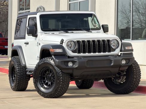 Used 2025 Jeep Wrangler Sport image 2