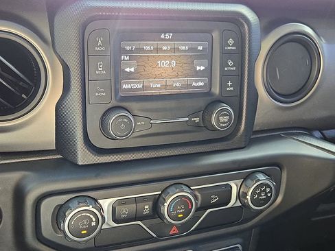 Used 2020 Jeep Wrangler Unlimited Sport image 25