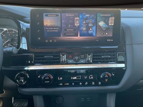 New 2026 Nissan Pathfinder SV image 6