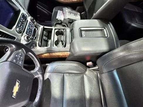 Used 2019 Chevrolet Tahoe Premier AWD/4WD image 8