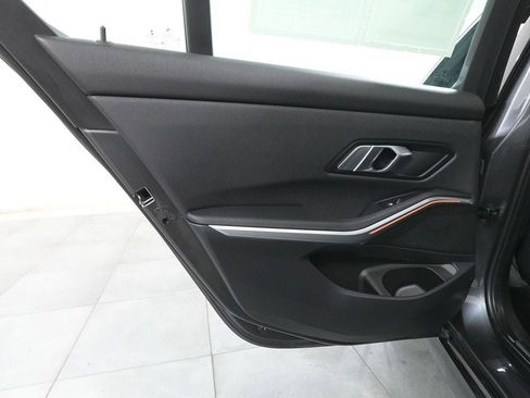 Used 2020 BMW 330i xDrive Sedan w/ Premium Package image 27