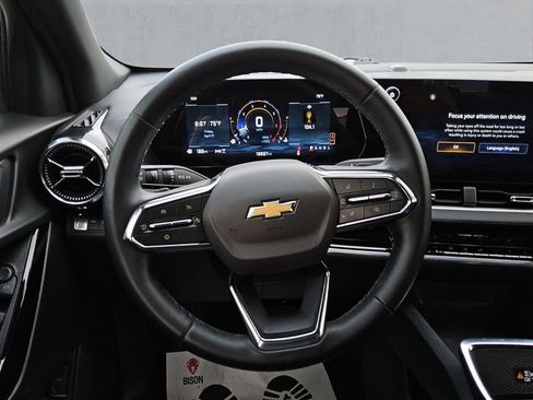 Used 2026 Chevrolet Equinox LT w/ Convenience Package II image 12