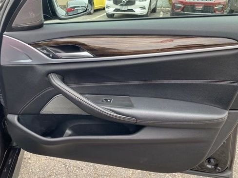 Used 2019 BMW 540i xDrive w/ M Sport Package image 16